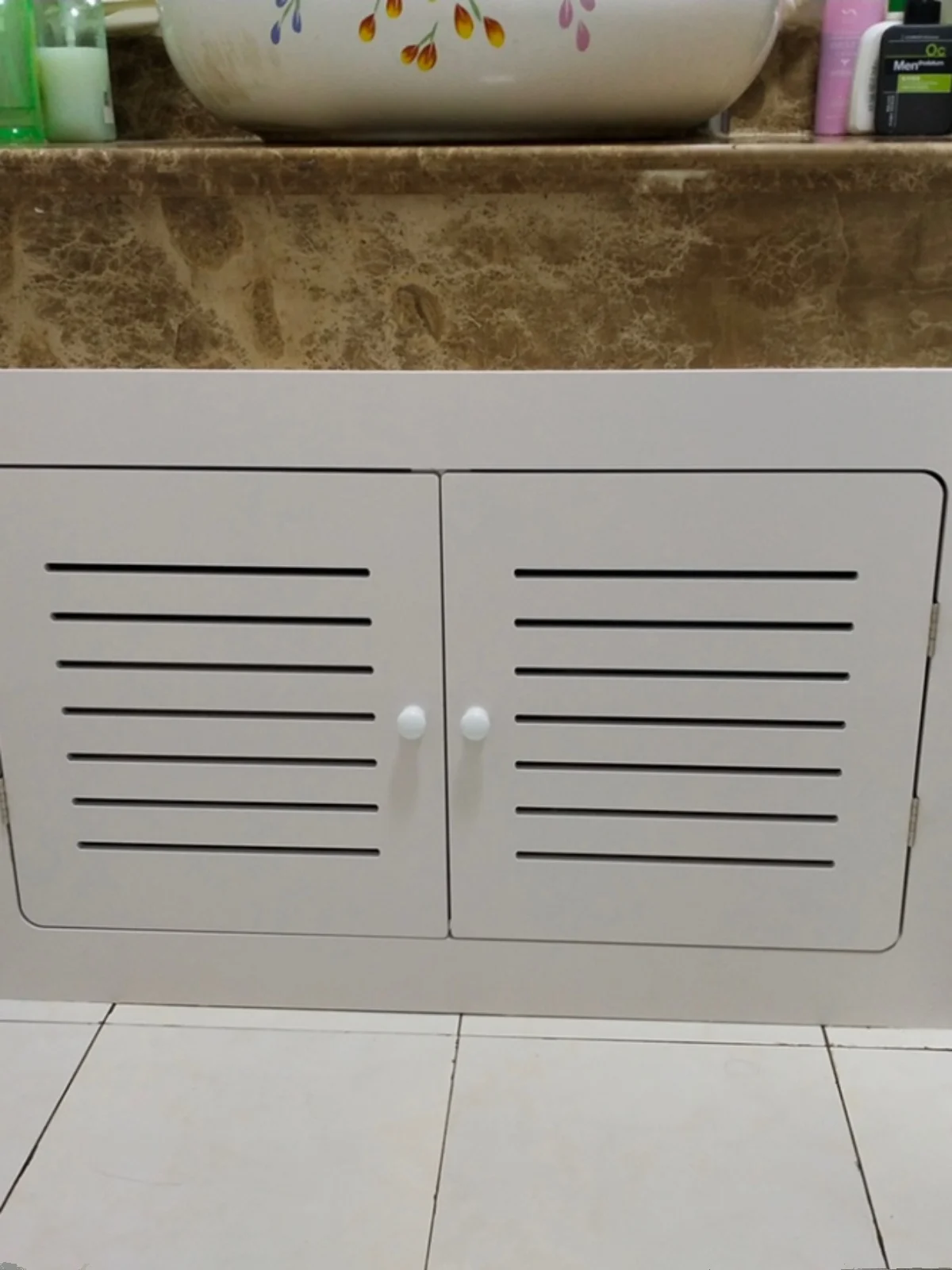 Customized floor heating water separator shield wall hole cover