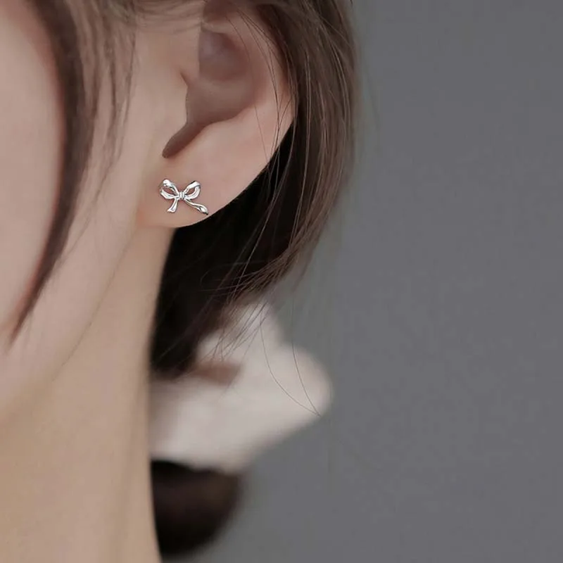 1Pair Silver Color Sweet Cute Bow Stud Earrings for Women Minimalist Silver Color Small Butterfly Ear Piercing Jewelry Gift