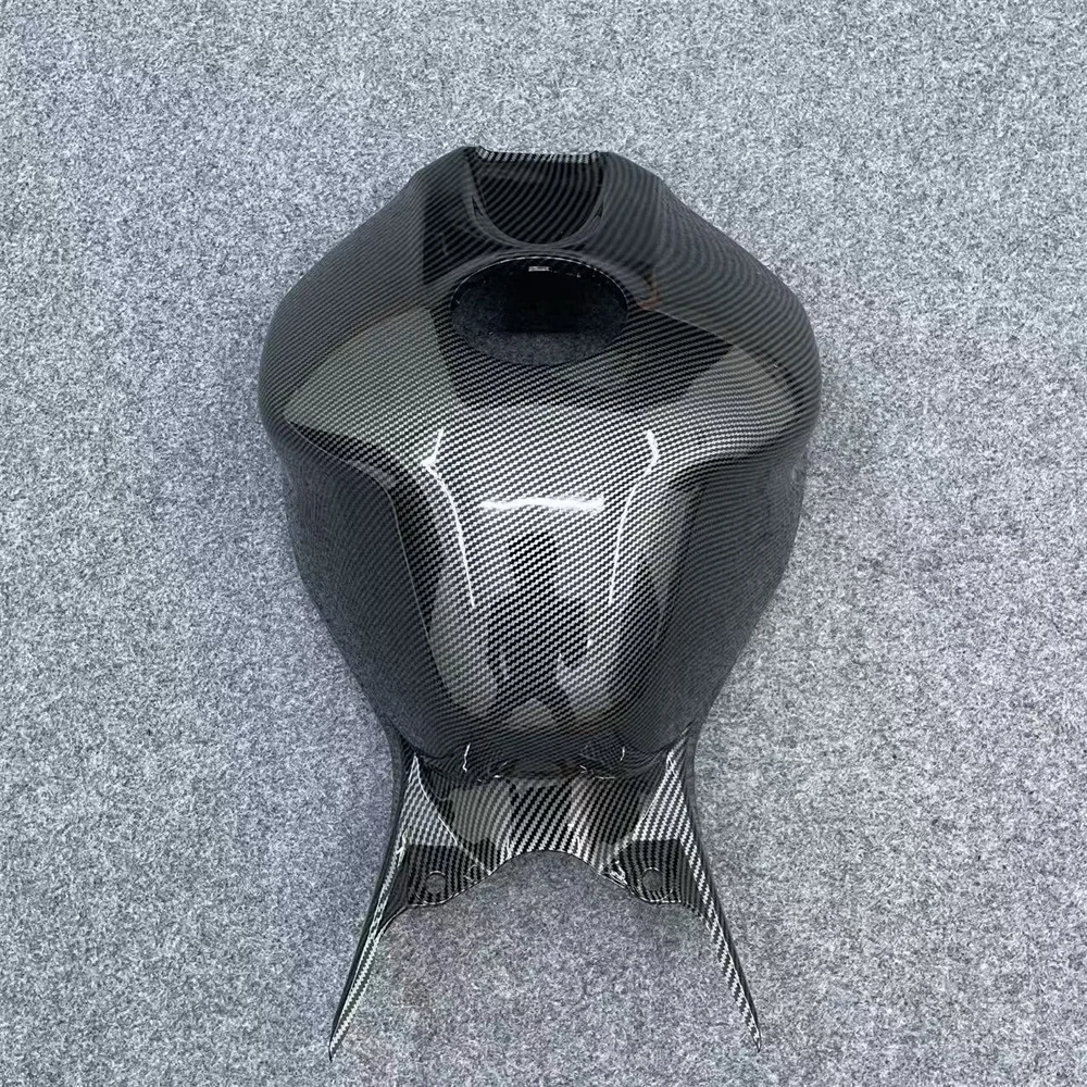 

Carbon fiber paint fairing motorcycle fuel tank cover fuel tank cap applicable to Honda CBR1000RR 2004 2005 2006 2007 04-07