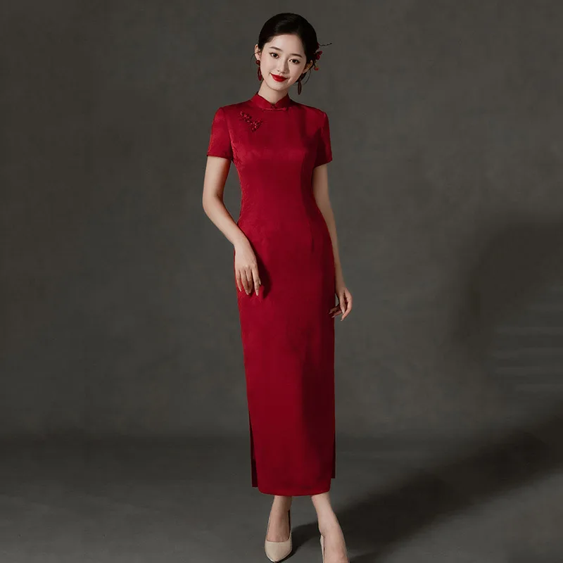 

2025 Autumn and Winter New Chinese Style Improved Retro Long Cheongsam Slim Fit Elegant Temperament Cheongsam Daily