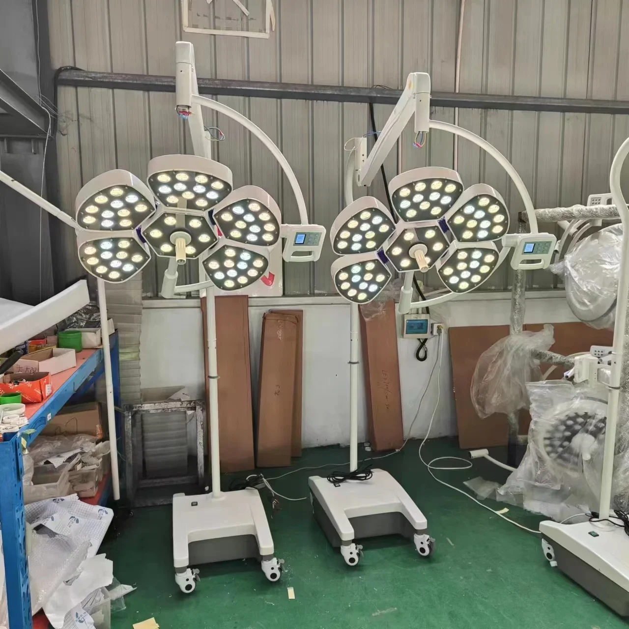 Vertical LED flower shadowless operating light surgical 5 paetals LED operating light Operating Theatre Led lamp