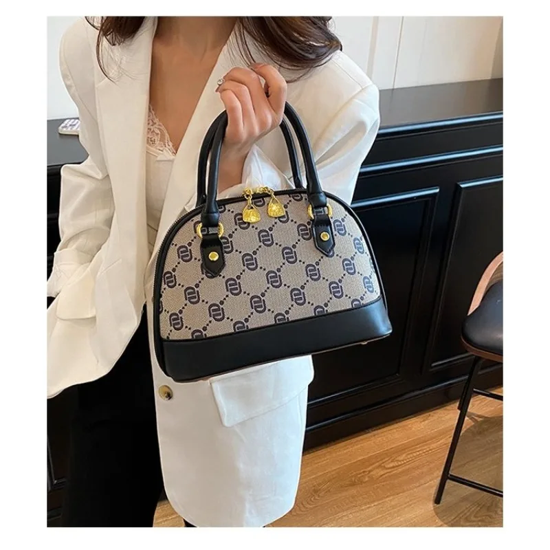 

Расслабленная женская сумка, идеально подходящая для кампусной атмосферы, простая милая сумка через плечо под мышками, подходящая для школы и отдыха