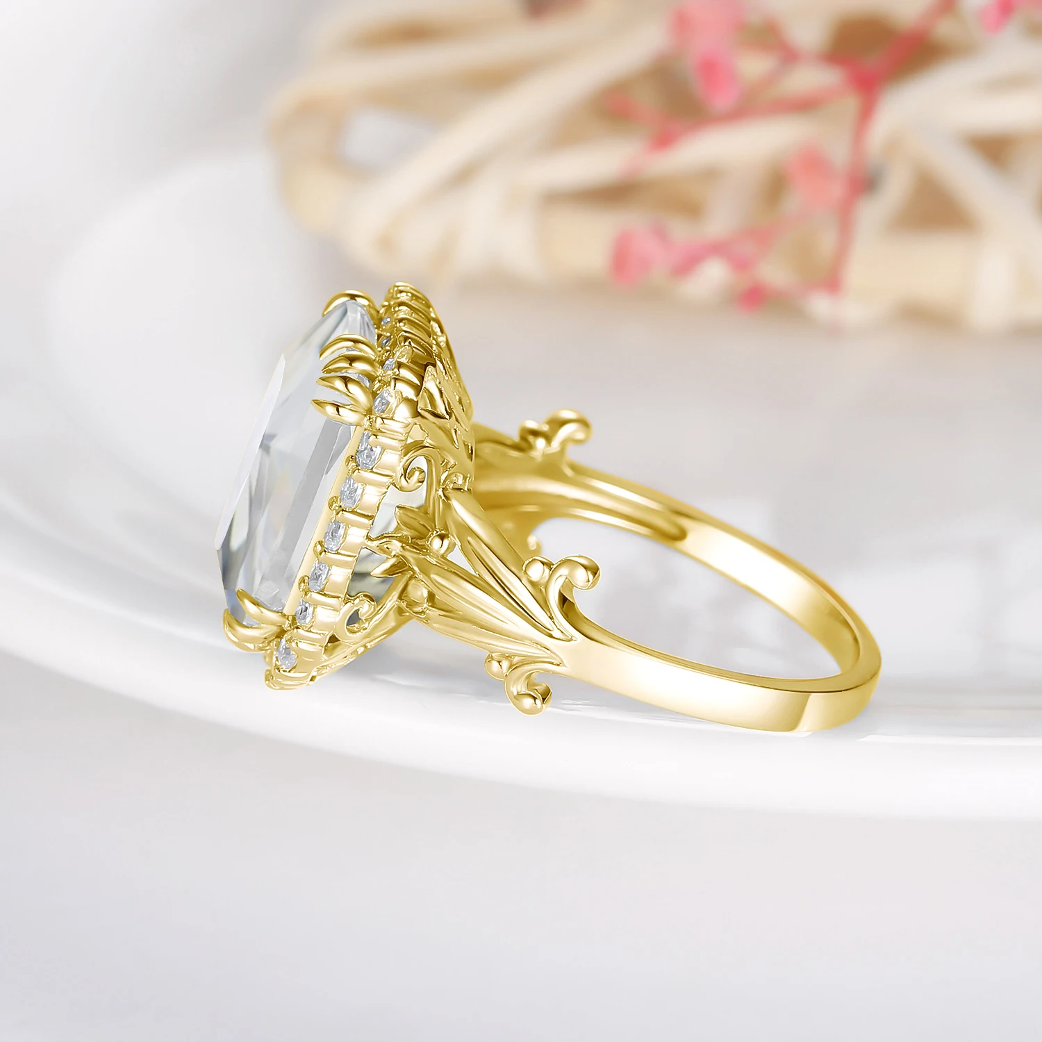 

Elegant Emerald Cubic Zirconium Ring for Women 14K Gold Filled Wedding Band Inlaid White Zircon Rings Fashion Vintage Aesthetic