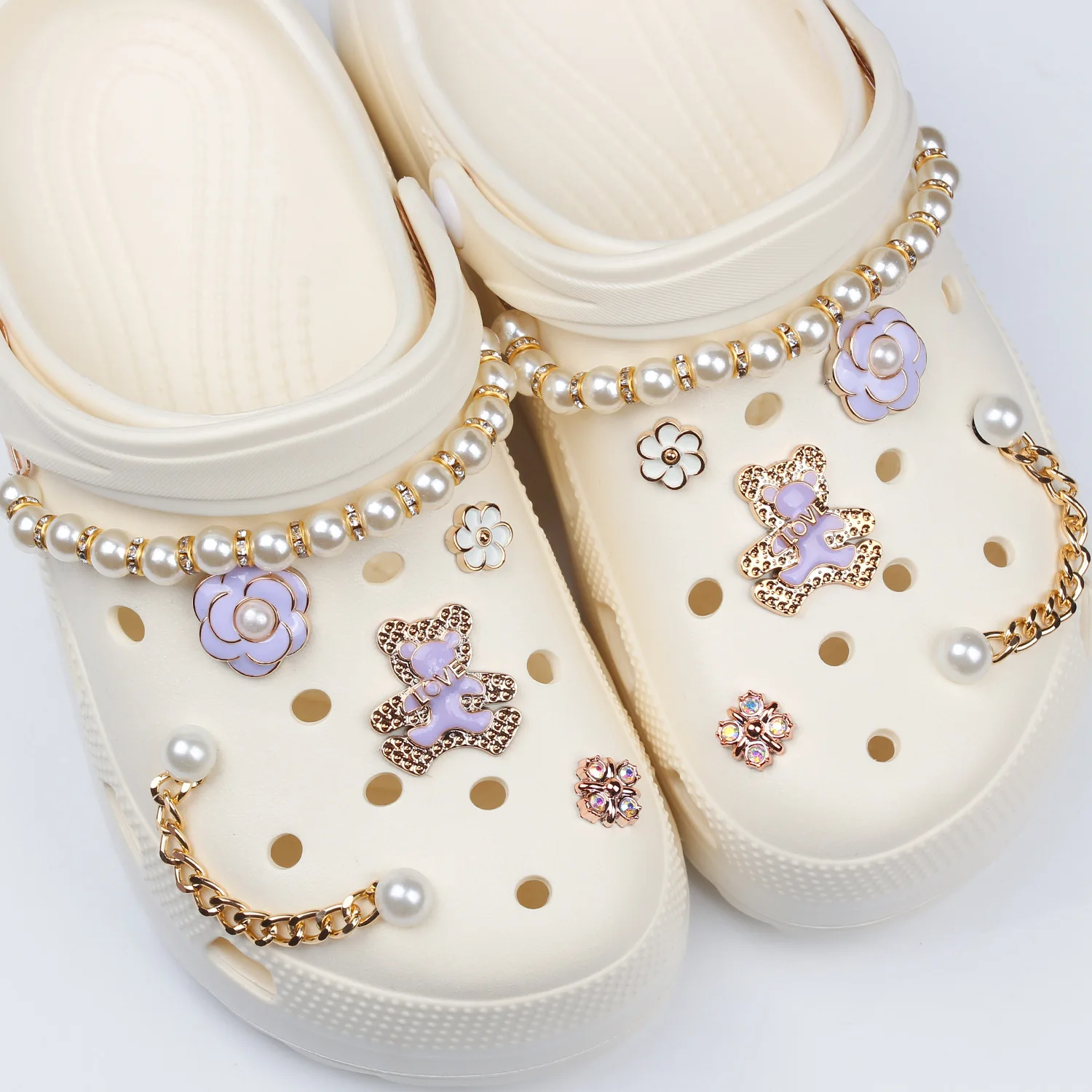 

Fashion Pearl Chain Hole Shoe Charms Decorations Noble Purple Bear Flower Shoes Buckle DIY 3D Hole Shoe Accessories