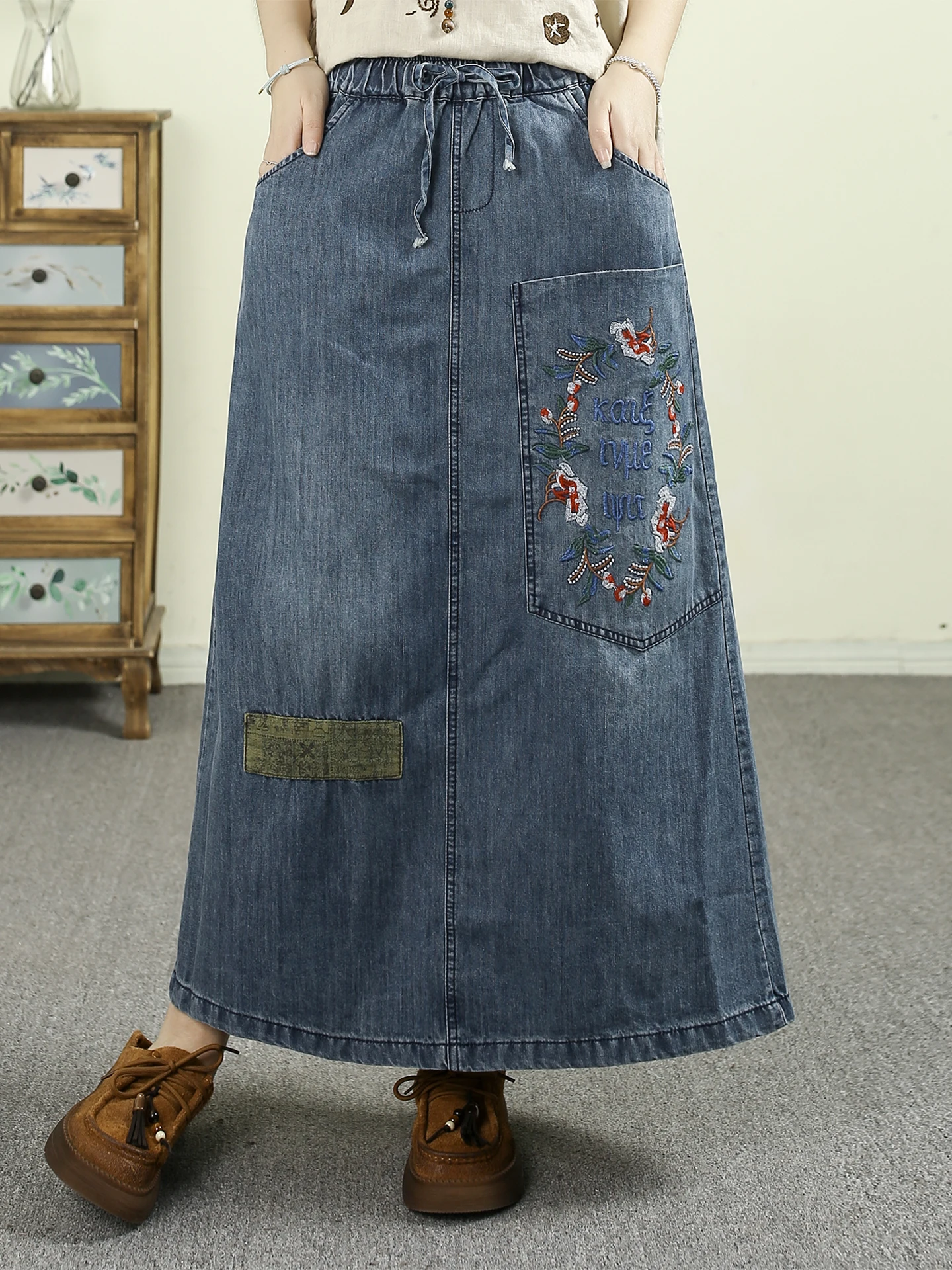 

TIYIHAILEY Long Maxi Women Elastic Waist Autumn Spring Denim Lady Embroidery Skirt With Pockets New Vintage 2025 A-line Lace Up