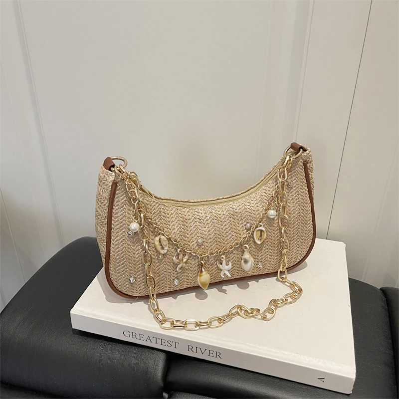 

Summer Fashion Handwoven Shoulder Bag Underarm Basket Clutch with Chain Strap for Seaside Beach Casual Stylish Shell Strap Bag