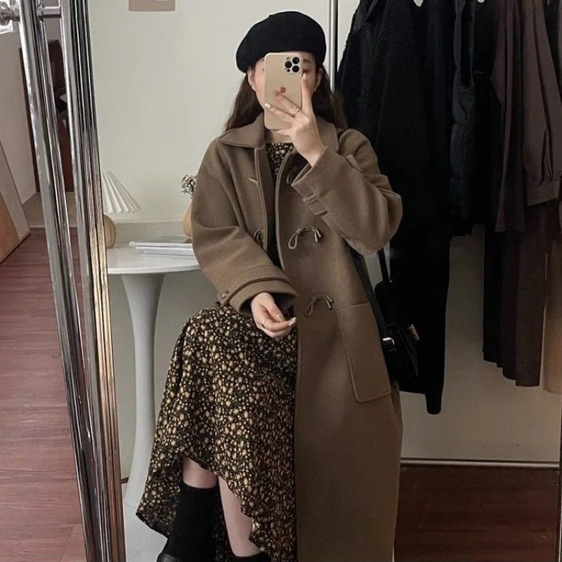 

Corner button woolen coat women's 2023 autumn and winter new woolen coat temperament Korean winter thickened small