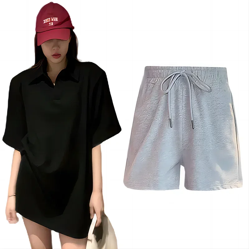 

2025 летняя новая женская модная повседневная рубашка поло, однотонная футболка с воротником и коротким рукавом + спортивные шорты, комплект из двух предметов