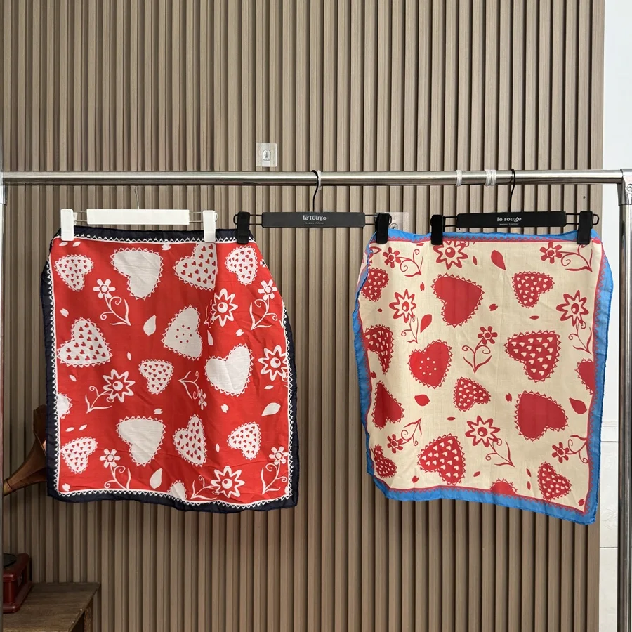 lenco-de-seda-quadrado-pequeno-com-estampa-de-coracao-e-flor-moderno-estilo-coreano-de-verao-em-fibra-de-poliester-para-jovens-decorativo