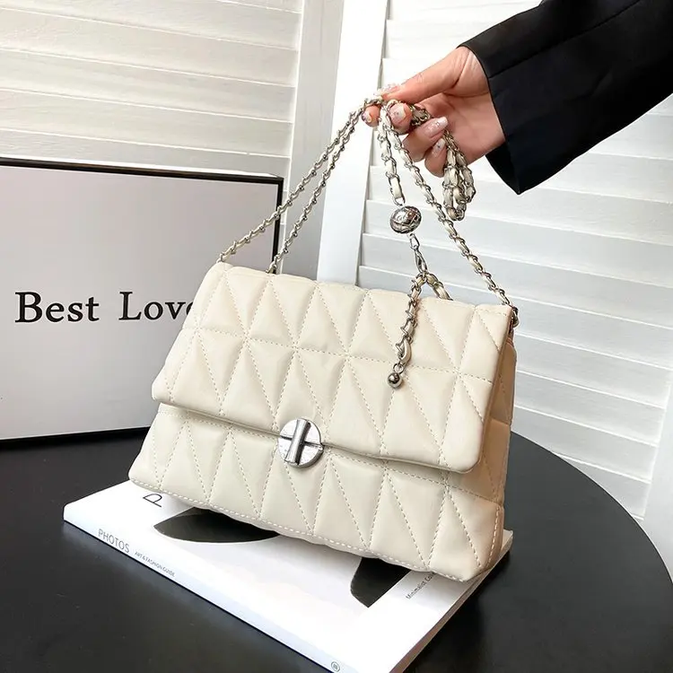 

Women's Korean-Style Quilted Chain Bag - High-End Texture Versatile Niche Viral Shoulder Armpit Bag