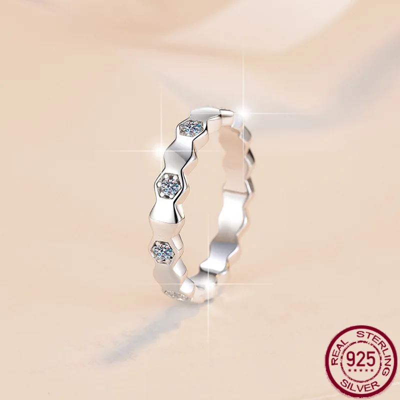 

Новое женское кольцо из чистого серебра S925 с узором из муассанита; модные свадебные украшения для пар.