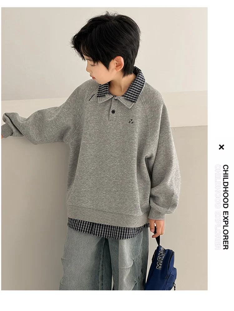 Neu eingetroffen: Modisches Langarm-Poloshirt mit doppelter Schicht für Kinder, Jungen-Hoodie mit Umlegekragen, Frühlingskleidung. – Detail 6