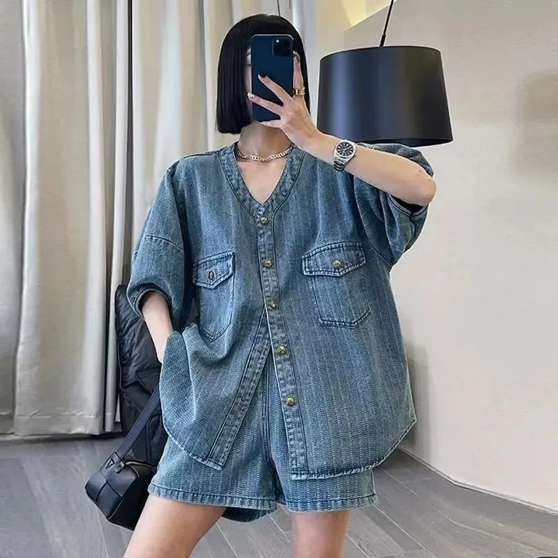 

Western Style 2025 Spring New Casual Versatile Loose Denim Shirt Covering Flesh Slimming Shorts Two-piece Set for Women