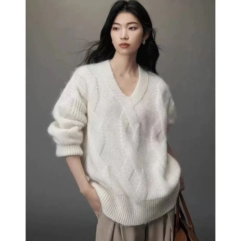 Elegant V-neck twisted 100%wool knitted sweater women's pullover long-sleeved loose sweater