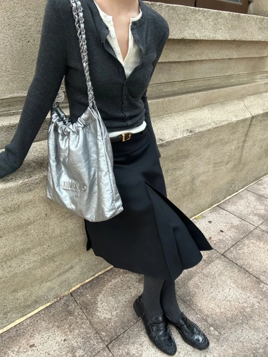 

Faionable Color Blo Fake Two-Piece T-irt Women's Slim Fit Inner Knitted Sweater Autumn Winter Sli Commute Sle V-N...