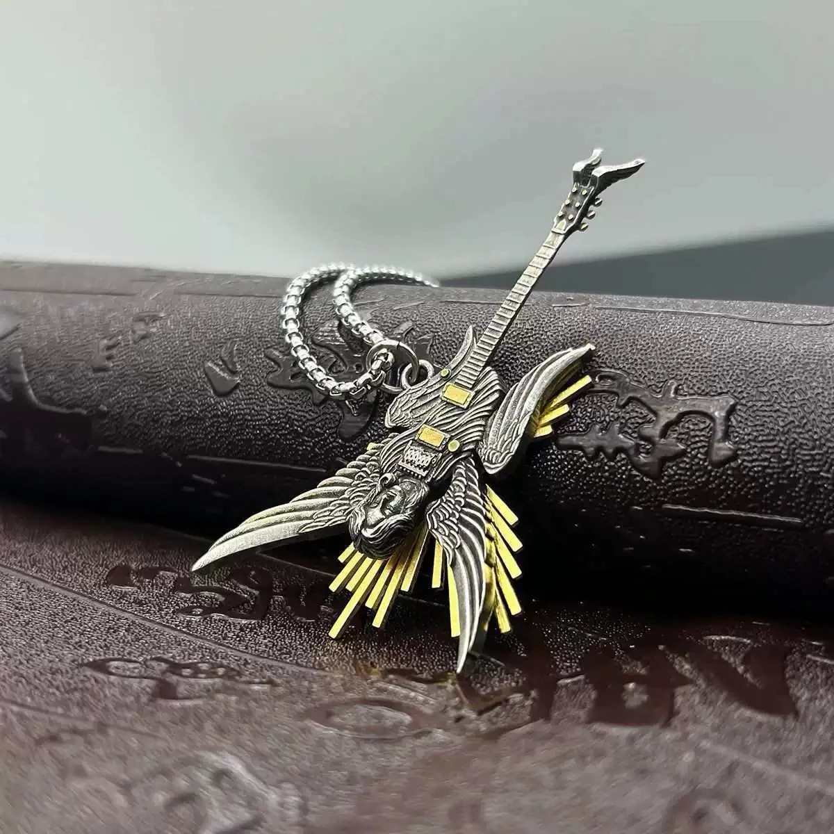 Personality Punk Angel Guitar Pendant Necklace for Men Women Rock and Roll Hip Hop Necklace Unisex Jewelry Accessories