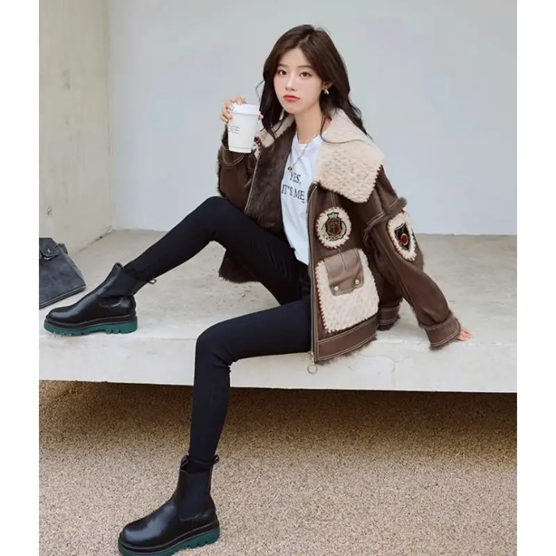 Lamb Wool Locomotive Jacket Thickened Fur Integrated Women's Small Short Fashion Korean Version Winter New Exquisite Personality