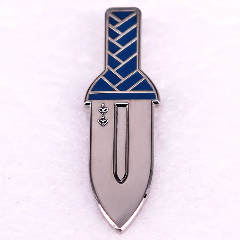 Pin de esmalte duro de daga de Thorfinn, insignia de broche de la saga de Vinland de anime de aventura