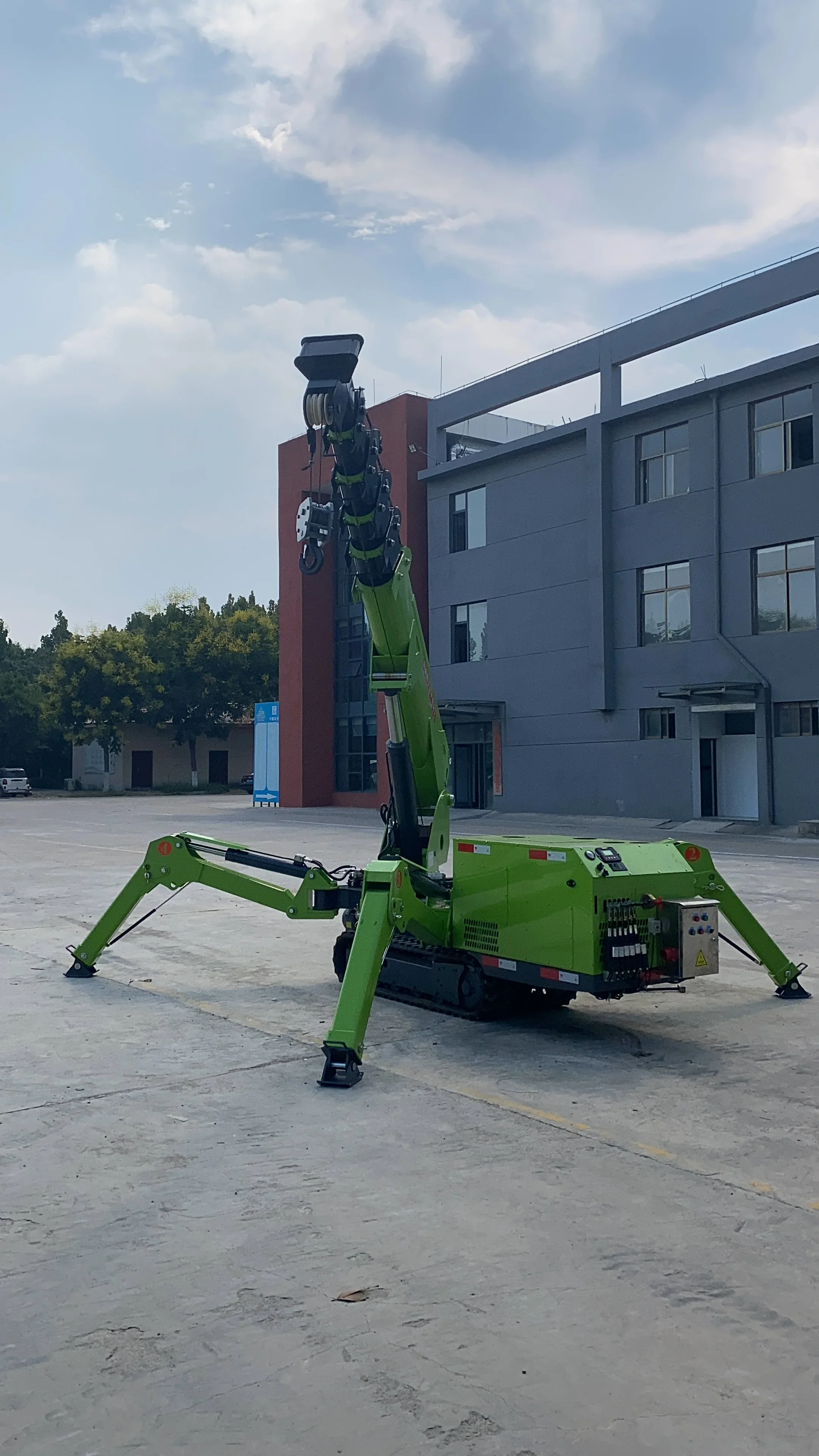 2024 Hot Selling Small Diesel Spider Crane 360 Degree Rotation Crawler Spider Cranes Applied To Construction 1t 3t 5t