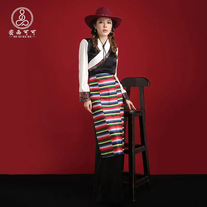 

Original double-layer collar Tibetan Bora travel photography Tibetan clothing