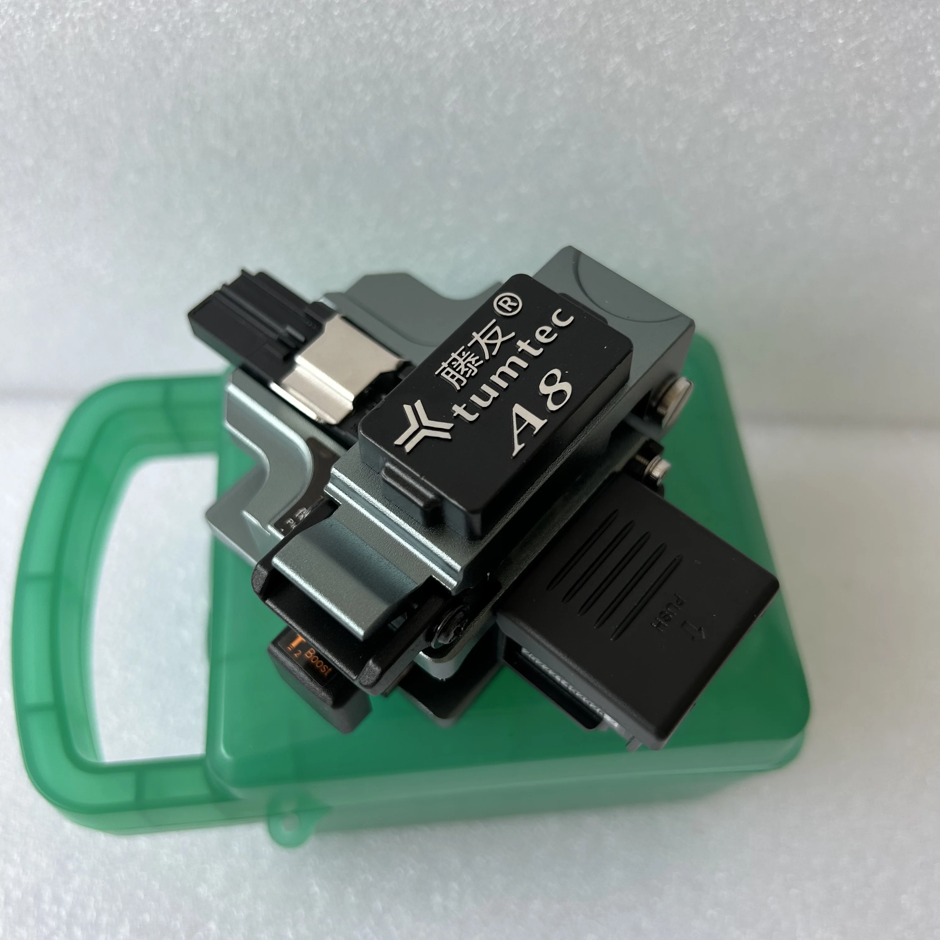 

Tumtec A8 Optical Fiber Cutter High Precision Fiber Cleaver with Scrap Box 50000 Lifes Fiber Optic Cleaver Cutting