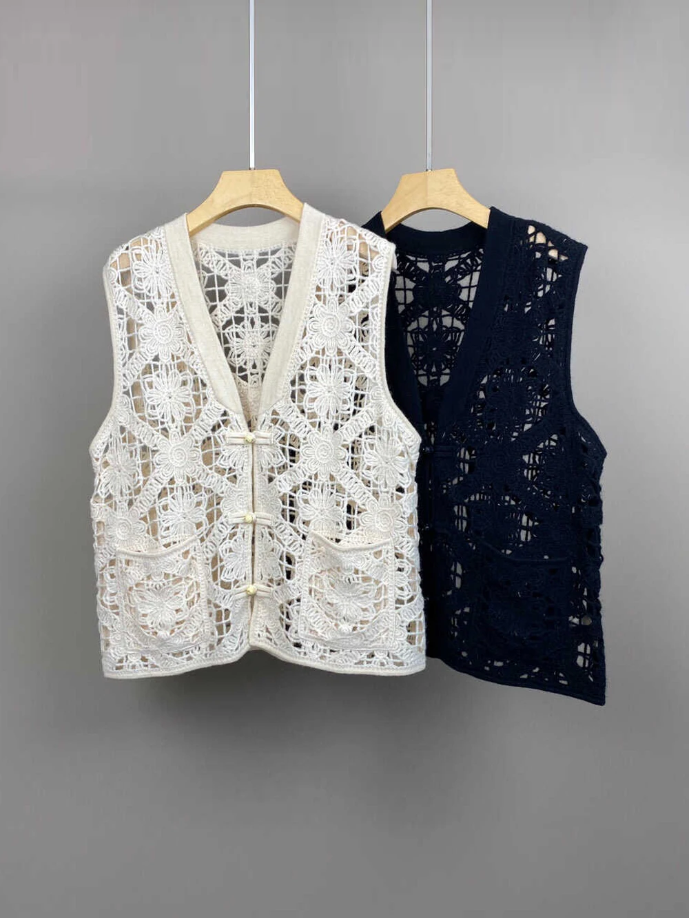 

24 Autumn New V-neck Hollow Crochet Women's Wool Knit Sleeveless Vest Pure Color Peplum Vest Female