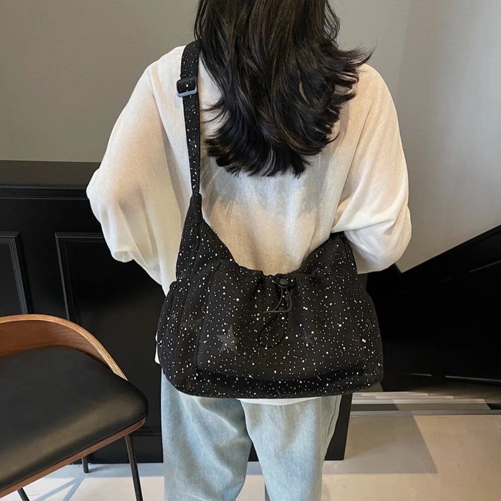 

Легкая мягкая квадратная сумка через плечо, вельветовая повседневная сумка-тоут в корейском стиле со звездами, спортивная сумка через плечо для путешествий