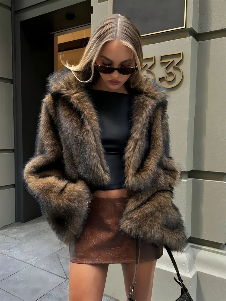 Tossy Winter Eleganter Pelz-Feder-Mantel Damen Locker Langarm Kontrastfarben Pendler-Stil Hohe Taille Kleidung Damen Kunstpelzmantel Neu