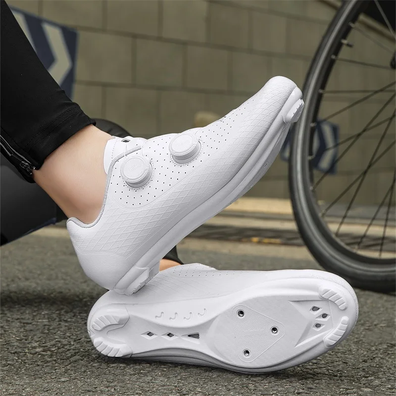 

Stadium Activity Men Mesh Sport Shoes Professional Breathable Look Fitness Training Outdoor Sneakers