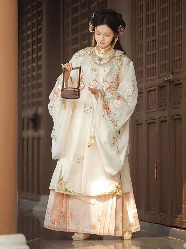 

Jade Art[Hua Tuan Su]New Hanfu Women's Ming Made Horse Face Skirt Heavy Industry Embroidered Cloud Shoulder Standing Neck Shirt