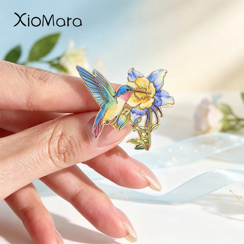 Cute Hummingbird Badge Retro Colorful Bird Flower Enamel Pins Fashion Lapel Brooches Backpack Clothes Jewelry Gift for Friends