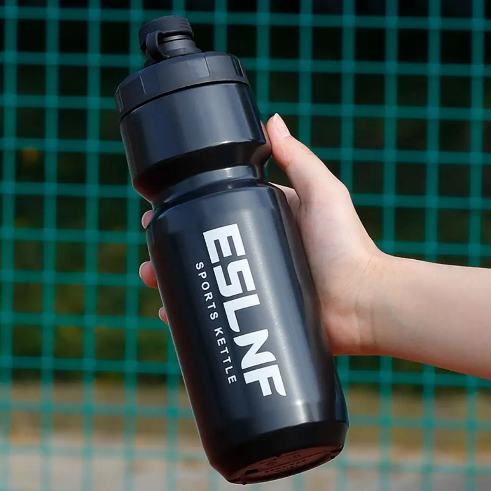 

Large Capacity Bicycle Riding Water Bottle 720ml Portable Outdoor Cycling Kettle Plastic Food Grade Bicycle Squeezer Water Cup