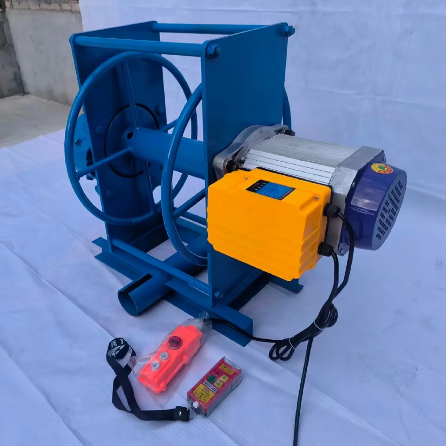 Electric winch, construction, mine operation, port loading and unloading