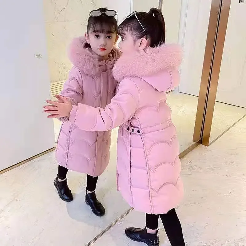 

2024 New Winter Girls Down Jacket Big Faux Fur Korea Style Children Kids Outwear Mid Length Pink Black Hooded Parka TR310