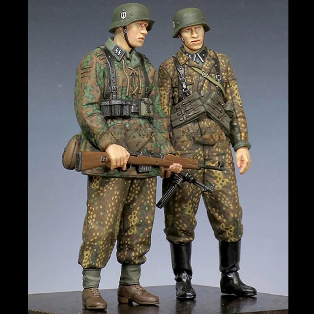 1/35 Resin Figure Unpainted Model Kit, military theme, (2 persons) Unassembled and unpainted GK,