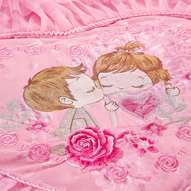 Red Pink Luxury Lace Wedding Bedding Set King Queen Size Princess Bed Set Jacquard Embroidery Duvet Cover Bedspread Bed Sheet