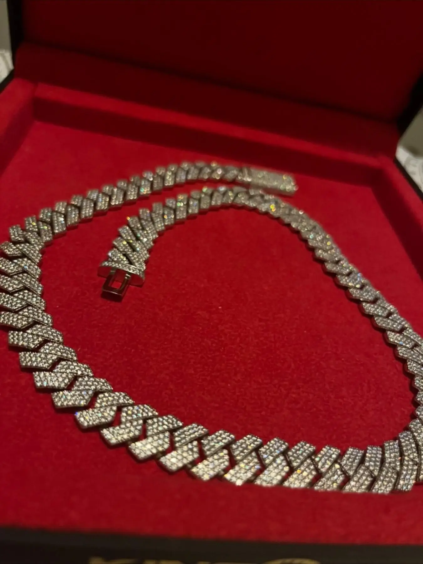 22Mm4 Rows of Classic Miami Design Language, Worn on High-end Occasions, To Convey Exquisite Gifts, Halloween Thanksgiving Gifts