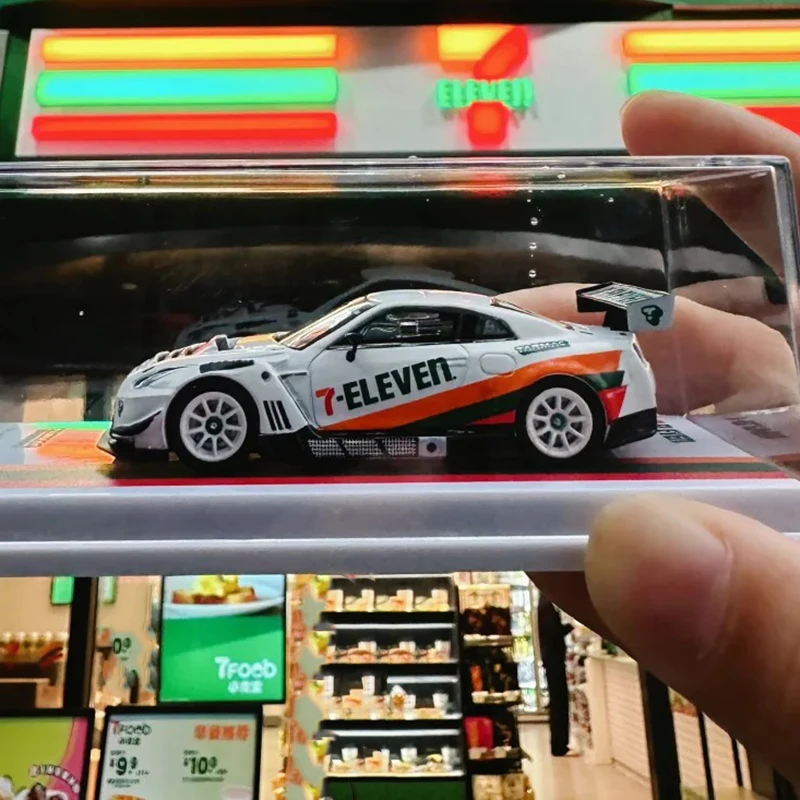 Tarmac Works GT-R R35 GT3 Taiwan Exclusive 7-Eleven Livery Alloy