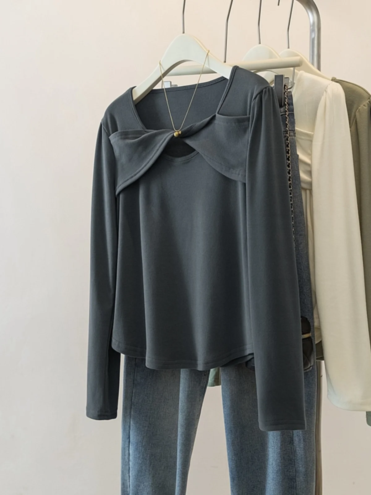 plus Size Slimming Base Layer Shirt Long Sleeve Design Sensation Cold Shoulder Top Korean Style Commute Wind Asymmetric Class...