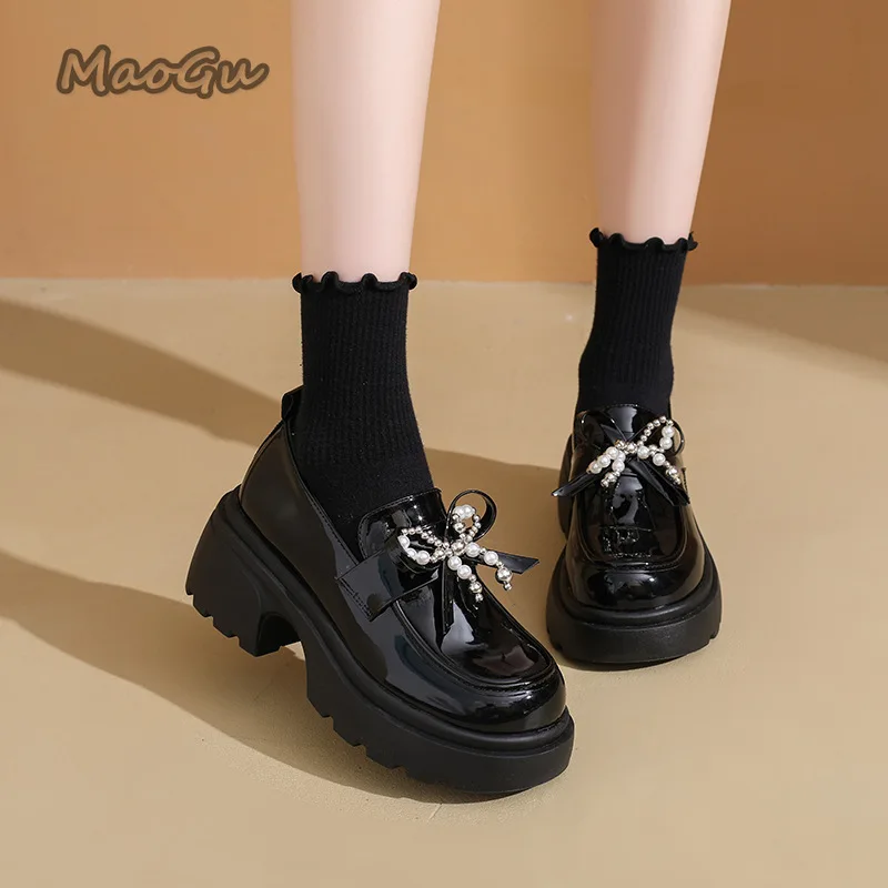 

Patent Leather Platform Loafers Pearl Bow Decor Chunky Sole Shoes Retro Casual Footwear Comfortable Slip-On Pumps Fashion Shoes