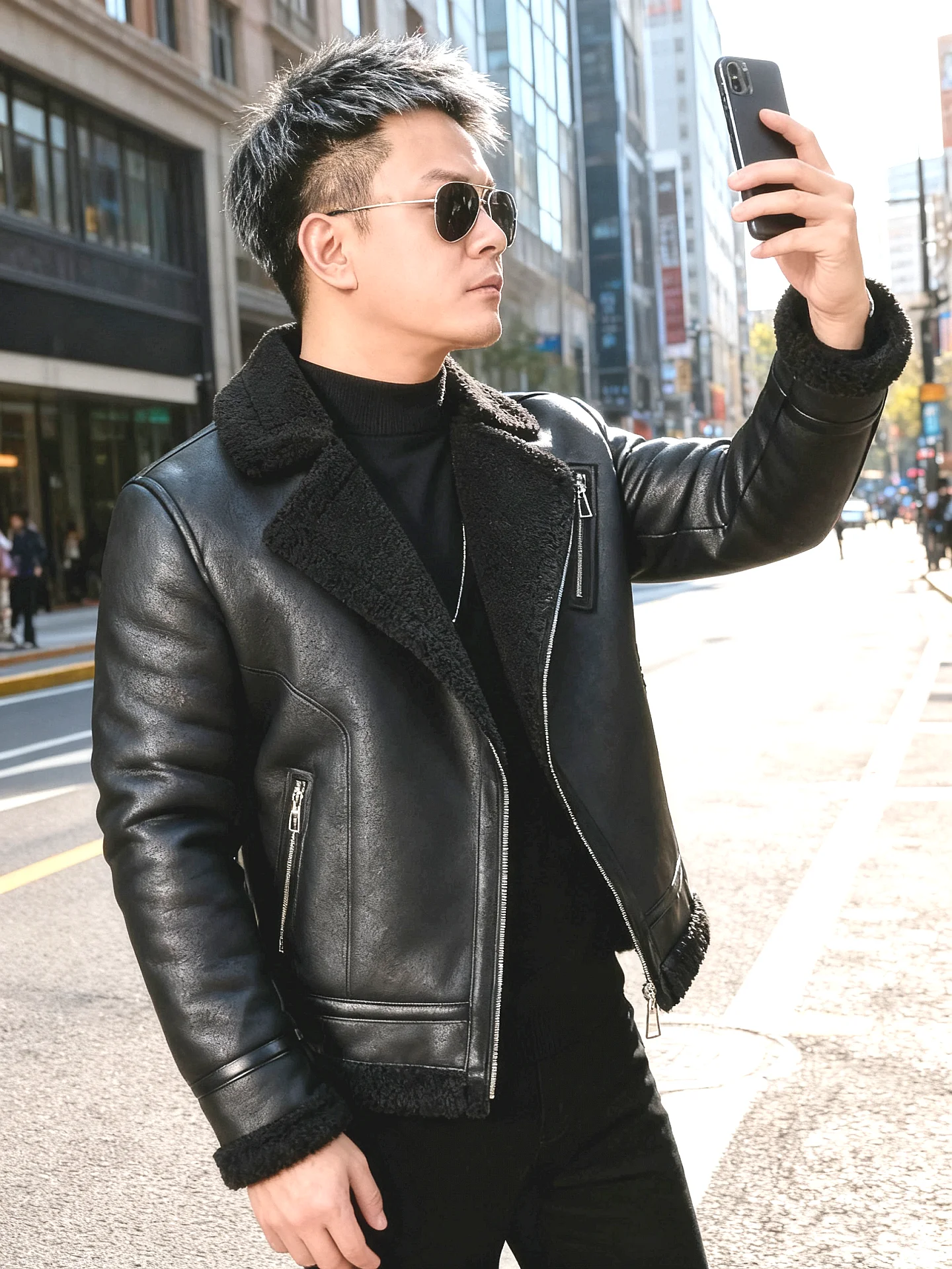 Fashionable Short Thickened Leather Jacket Men's Winter Warm Stylish Fur Integrated Slim Fit Korean Style Leather Coat