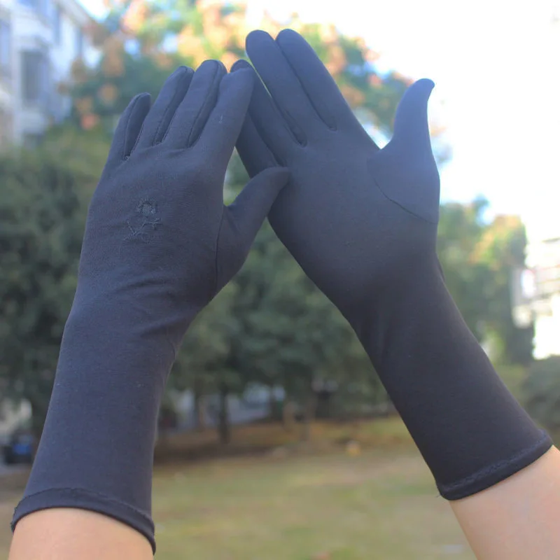 1 Pairs Embroidered Stretch Milk Silk Gloves Spring and Summer Sun Protection Gloves for Women's Outdoor Sports or Cycling