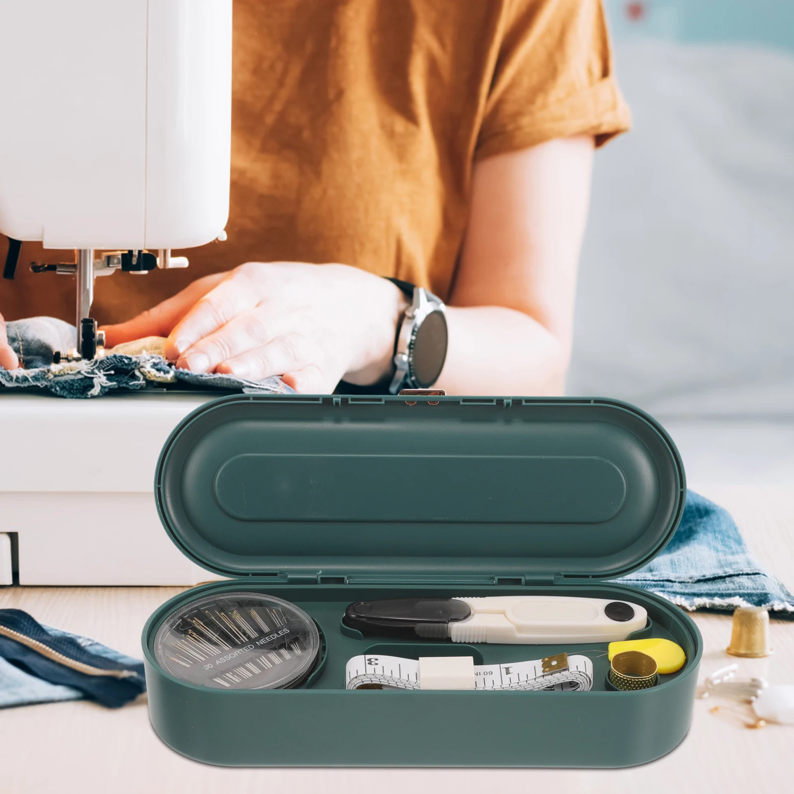 

Portable Sewing Kit Green Color Compact Lightweight Household Tools Practical Embroidery Accessories Travel Needle Threader