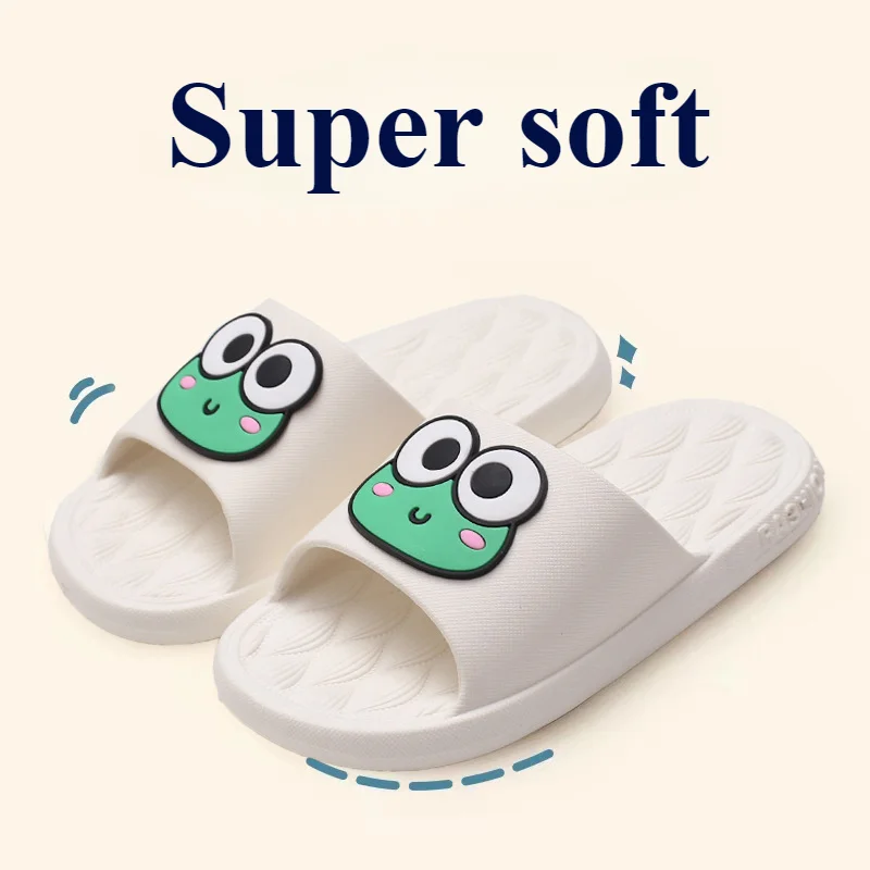 New slippers for summer women\'s outdoor wear, flat bottomed indoor home shower, small and cute parent-child cartoon slippers