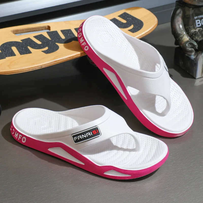 

Новые мужские шлепанцы, дышащие и удобные пляжные сандалии для мужчин, повседневная обувь, модные шлепанцы для улицы.