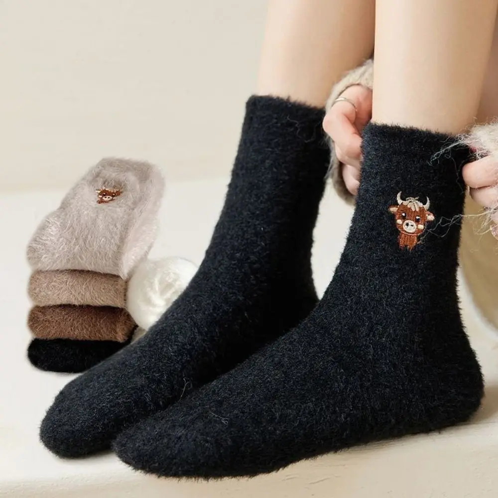 5Pairs Embroidery Cow Winter Fluffy Socks Mid Tube Cartoon Cattle Thicken Warm Socks Sweet Ladies Hosiery Floor Socks Soft
