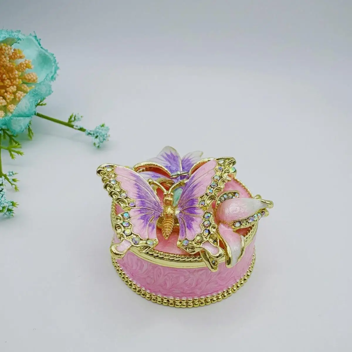 Cherry Blossom Butterfly Metal Painted Diamond-encrusted Jewelry Box Flip-top Ring Storage Box Birthday Gift Packaging Box