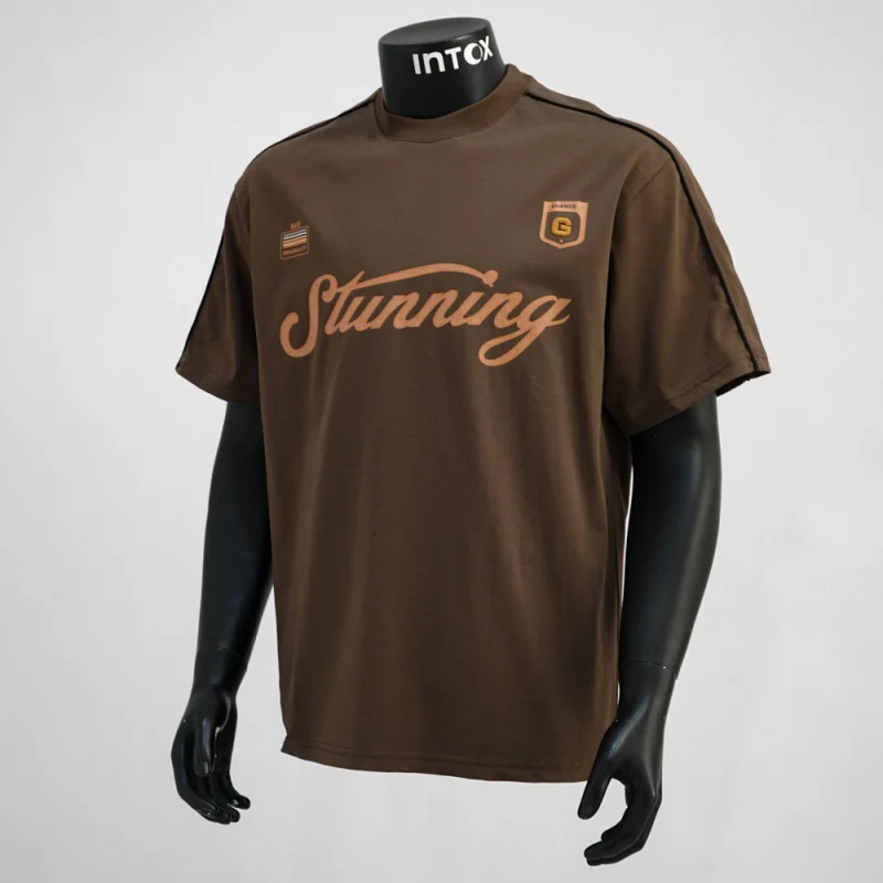 Breathable, comfortable and cool short sleeved T-shirt for men in summer