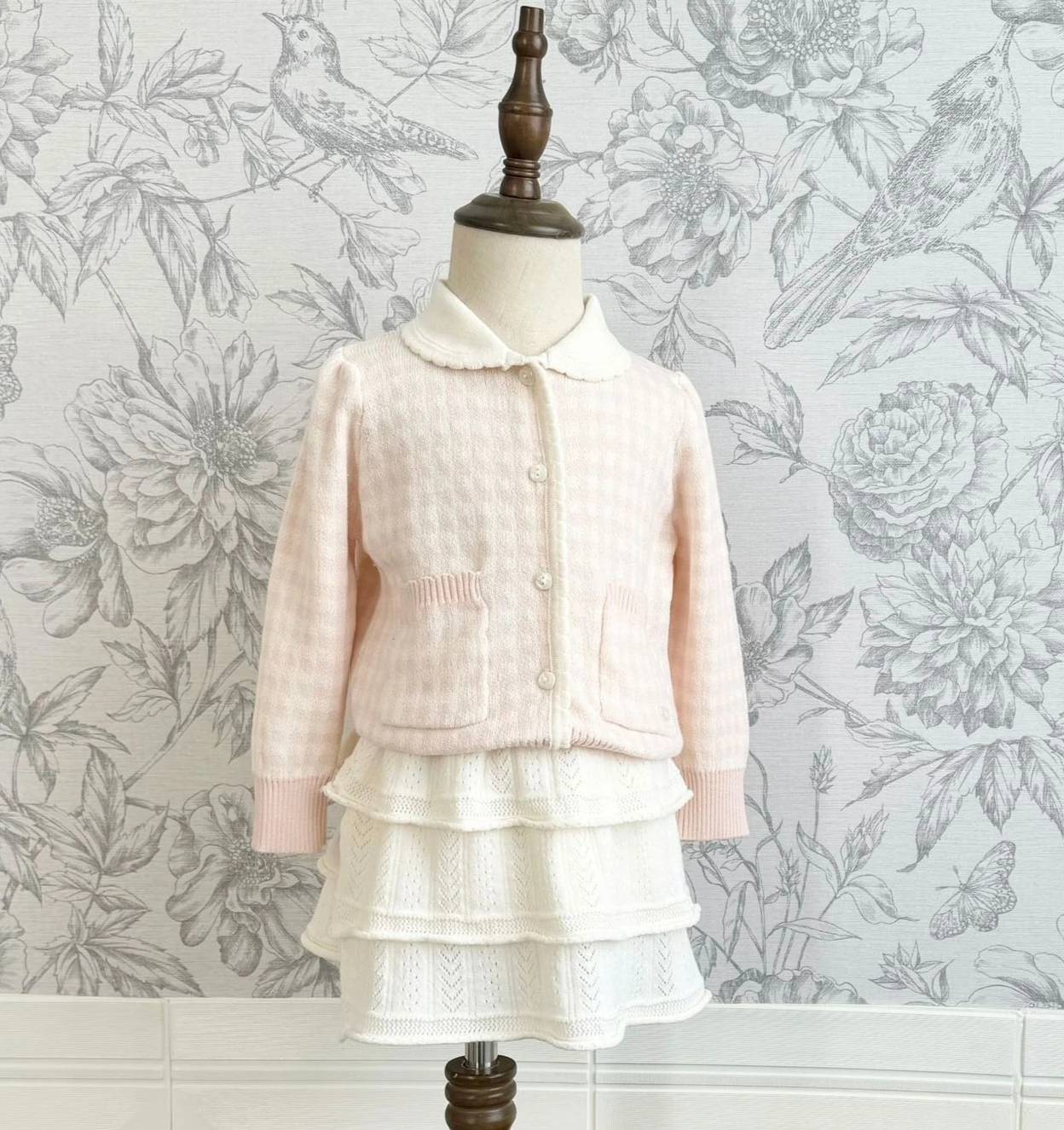 2026 Spring Girls Pink Checkered Cardigan Peter Pan Neck Knitted Shirt Paired with Knitted Half Skirt Thin Knitted Coat