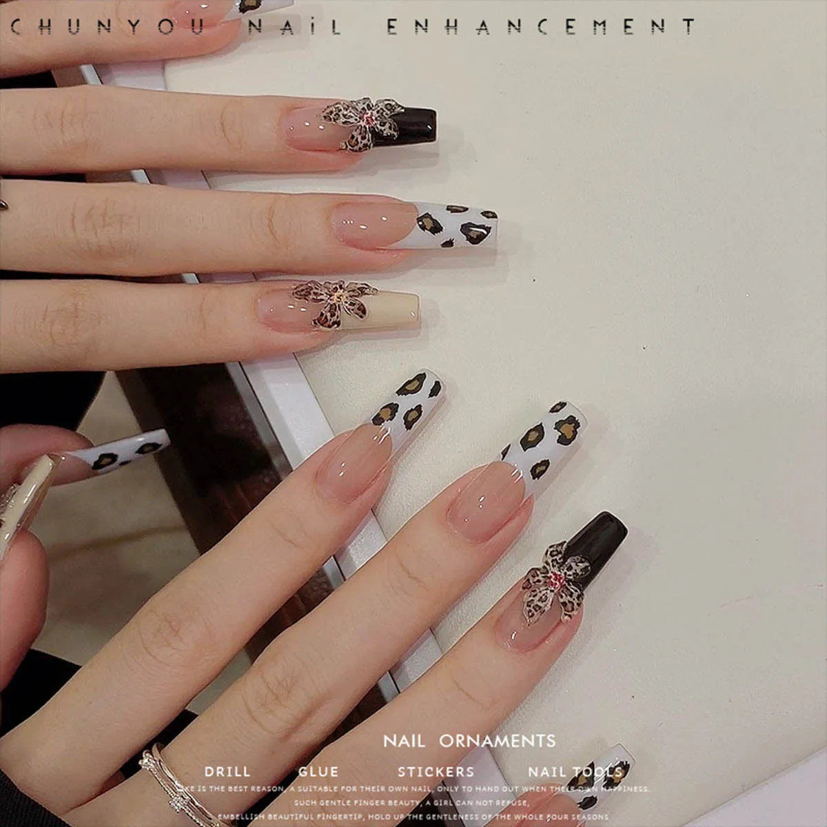 20/40/60 szt. DIY Manicure Mieszane Żywice 3D Gradient Kolorowe Transparentne Lilie Ozdoby do Paznokci Kwiatowe Plamki